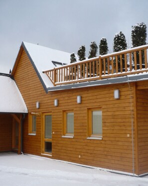 Soundproofing, iron/ironing board, cots/infant beds, free WiFi - Chaty pod Sokolím Hřbetem (Ceska Ves)