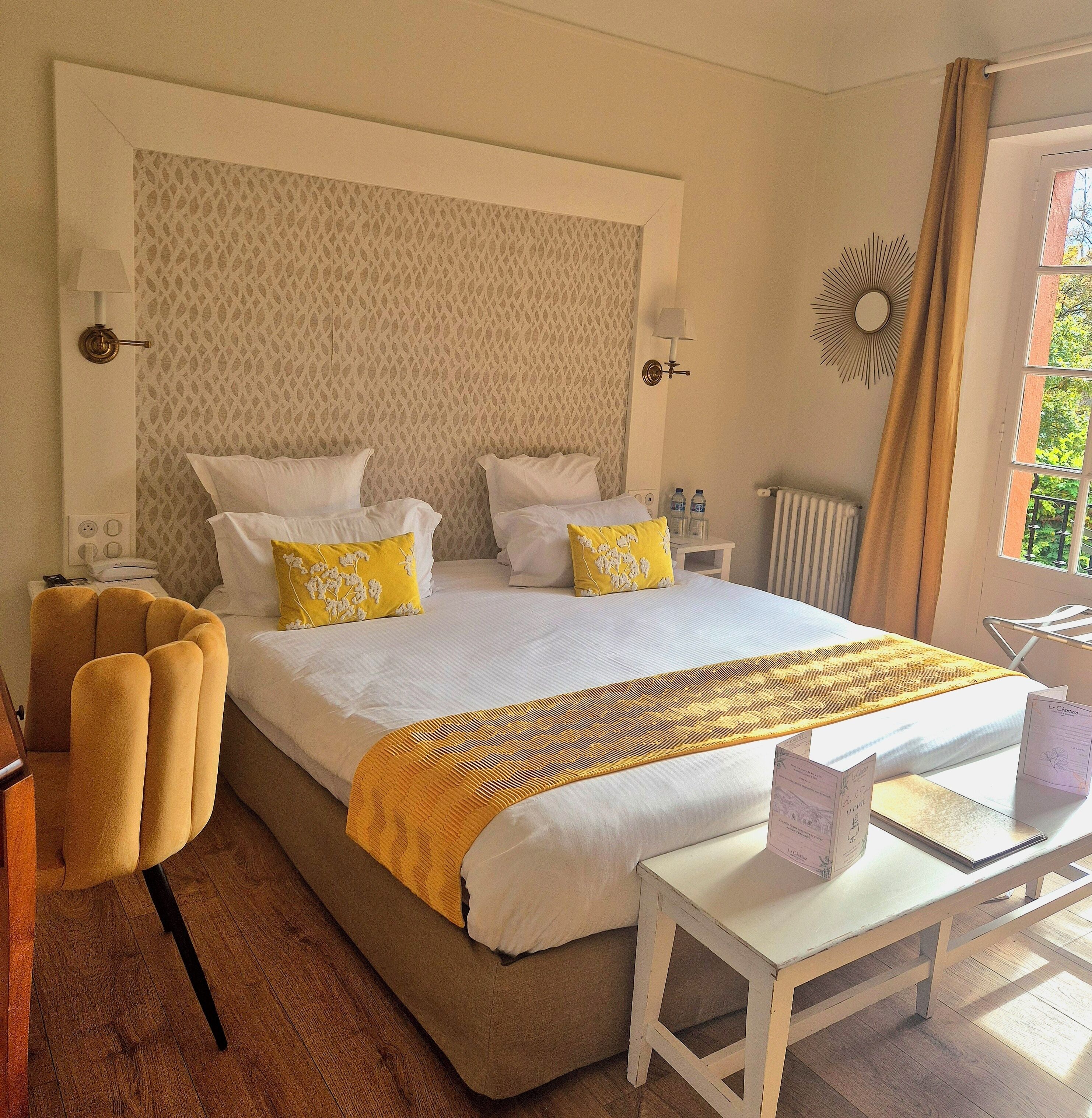 Habitación doble Deluxe | Ropa de cama de alta calidad y minibar 