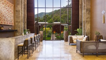 Sauna, höyrysauna, turkkilainen sauna, vartalohoitoja, kasvohoitoja