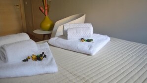 WiFi (free), bed sheets - B&B Gmatt Rooms (Rome)