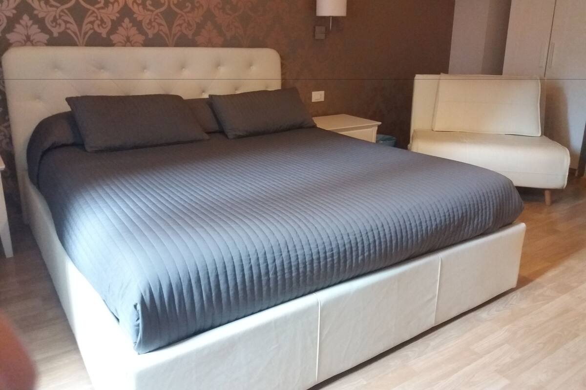 Wifi gratis y ropa de cama