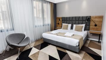 Superior Room, 1 Queen Bed | Premium bedding, desk, soundproofing, iron/ironing board