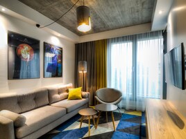 Superior Suite, 1 King Bed with Sofa bed (optional Kitchenette) | View from room
