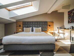 Double or Twin Room, Attic | Premium bedding, desk, soundproofing, iron/ironing board - Lwowska 1 (Kraków)