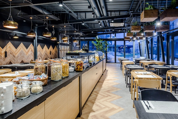 Colazione a buffet a pagamento, servita tutte le mattine