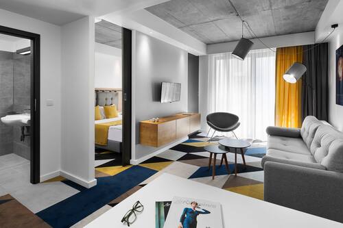 Superior suite, 1 kingsize bed met slaapbank (optional Kitchenette) | Luxe beddengoed, een bureau, geluiddichte muren
