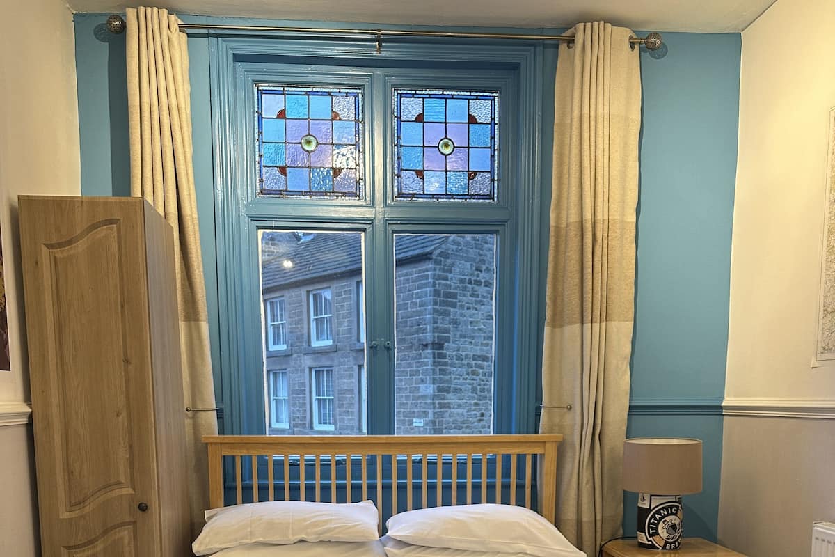 Standard Double Room | Iron/ironing board, free WiFi, bed sheets