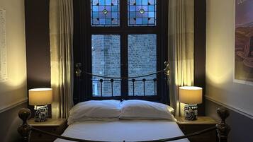 Standard Double Room | Iron/ironing board, free WiFi, bed sheets