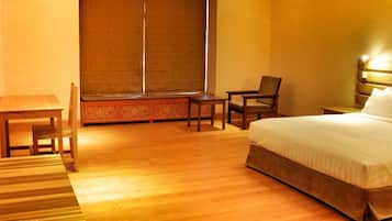 Free rollaway beds, free WiFi