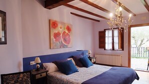 Ropa de cama de alta calidad, camas plegables/adicionales y wifi gratis 