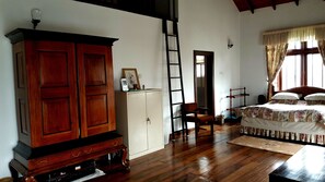 Family Room, 1 Bedroom | In-room safe, iron/ironing board, free cribs/infant beds, free WiFi