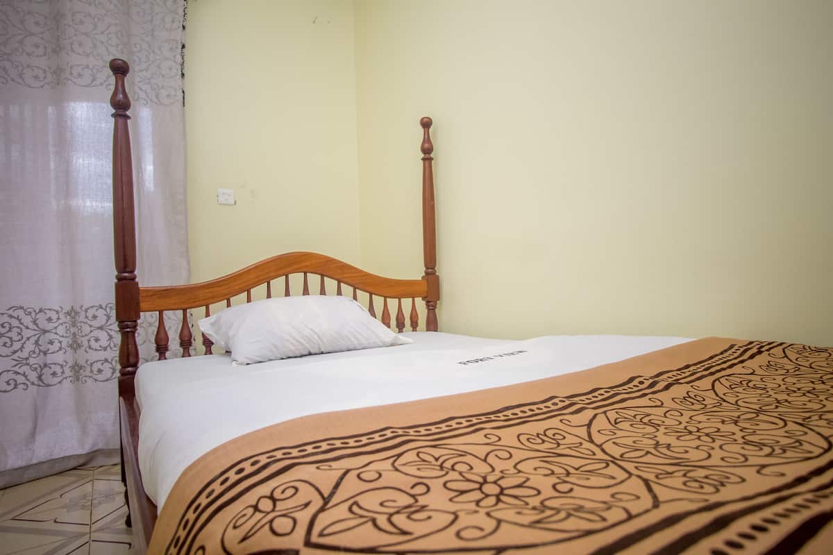 Economy Single Room | Desk, WiFi (free)