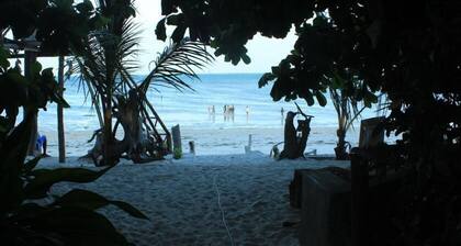 Nyamkwi White Sands