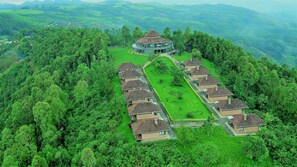 Property grounds - Nyungwe Top View Hotel (Bushekeri)