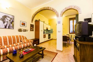 Appartement, 1 chambre | Salle de séjour