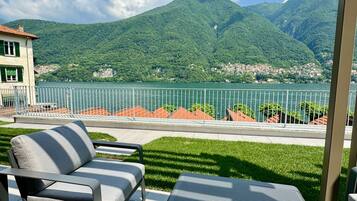 Suite Deluxe, vue lac | Terrasse/Patio