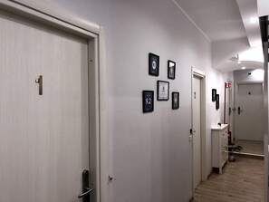 Interior entrance - Avec Moi Roma (Rome)