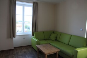Apartment, Kochnische (XXL) | Schreibtisch, schallisolierte Zimmer, Zustellbetten, kostenloses WLAN