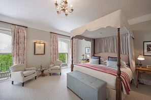 Biancheria da letto di alta qualità, minibar, una cassaforte in camera