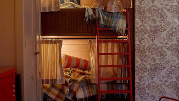 Family Studio Suite (The Village) | Premium bedding, minibar, in-room safe, desk