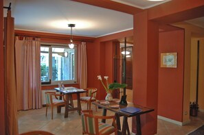 Sala de estar en el lobby