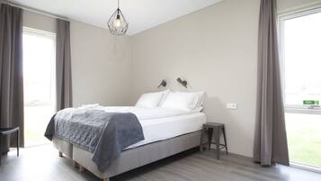Décoration personnalisée, chambres insonorisées, draps fournis