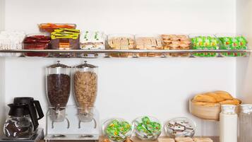 Morgenmadsbuffet hver dag (4.90 EUR pr. person)