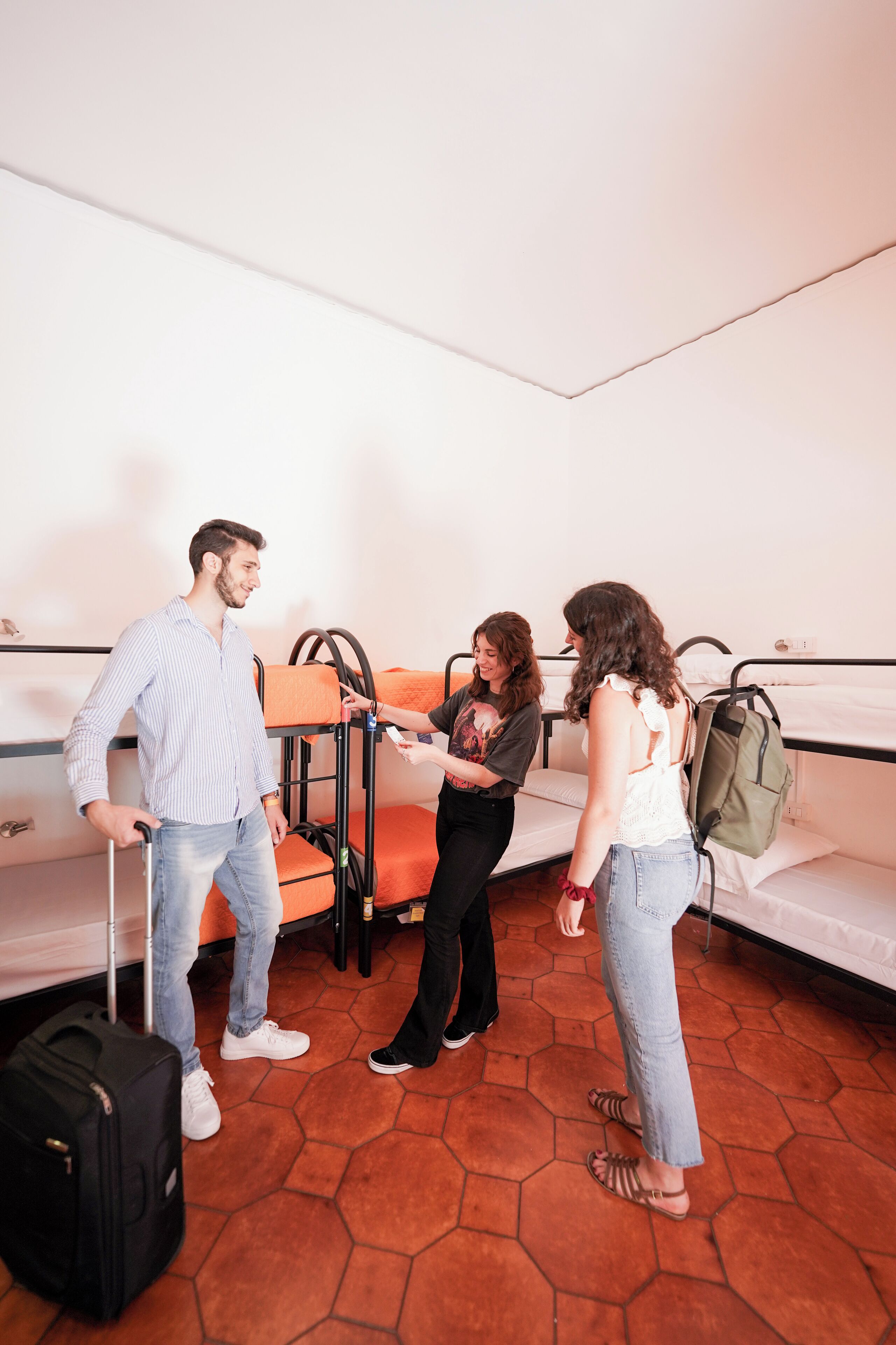 Foto - Naples Experience Hostel - Age Limit 18-28