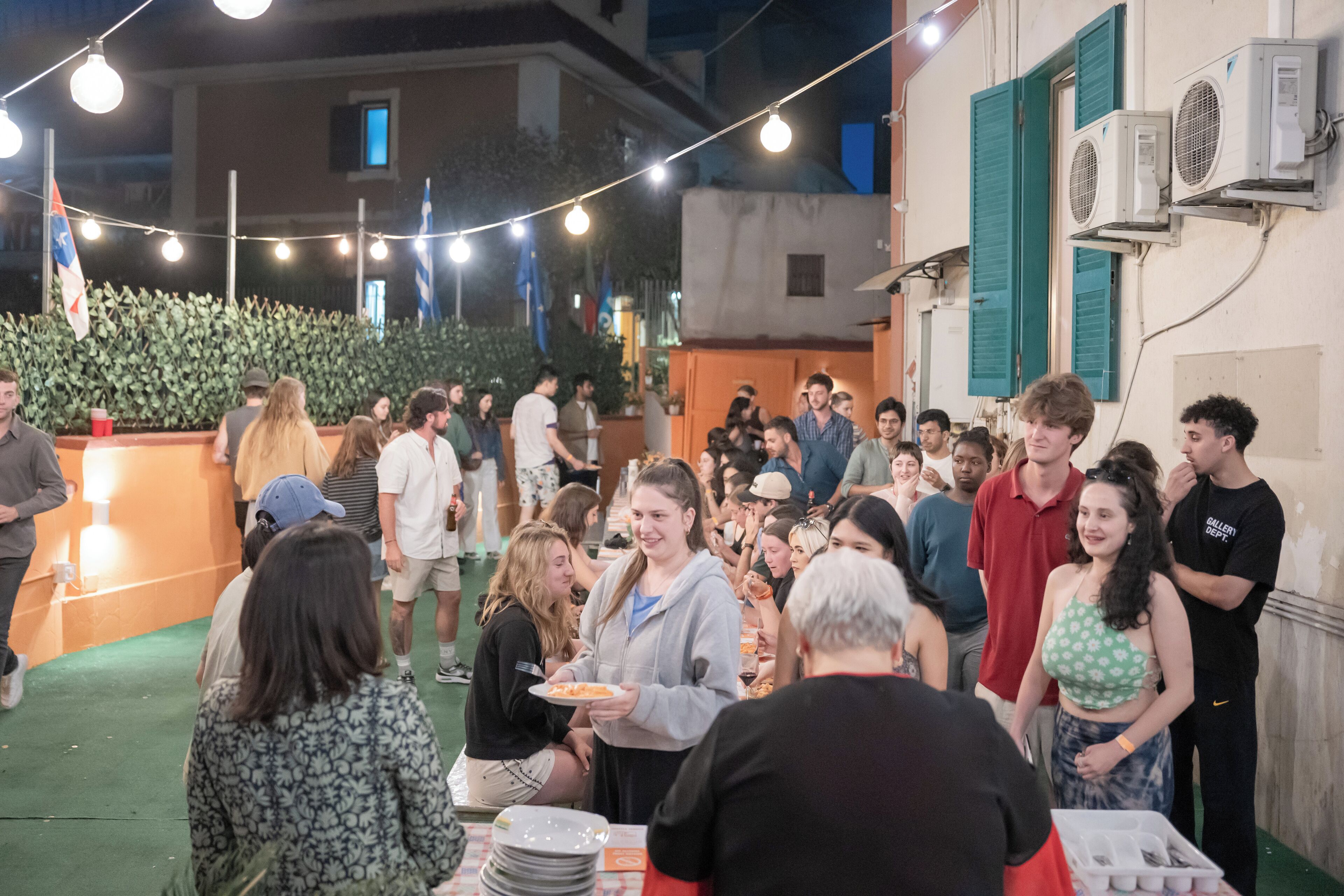 Foto - Naples Experience Hostel - Age Limit 18-28