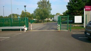 Property entrance - hotelF1 Tours Nord (Tours)