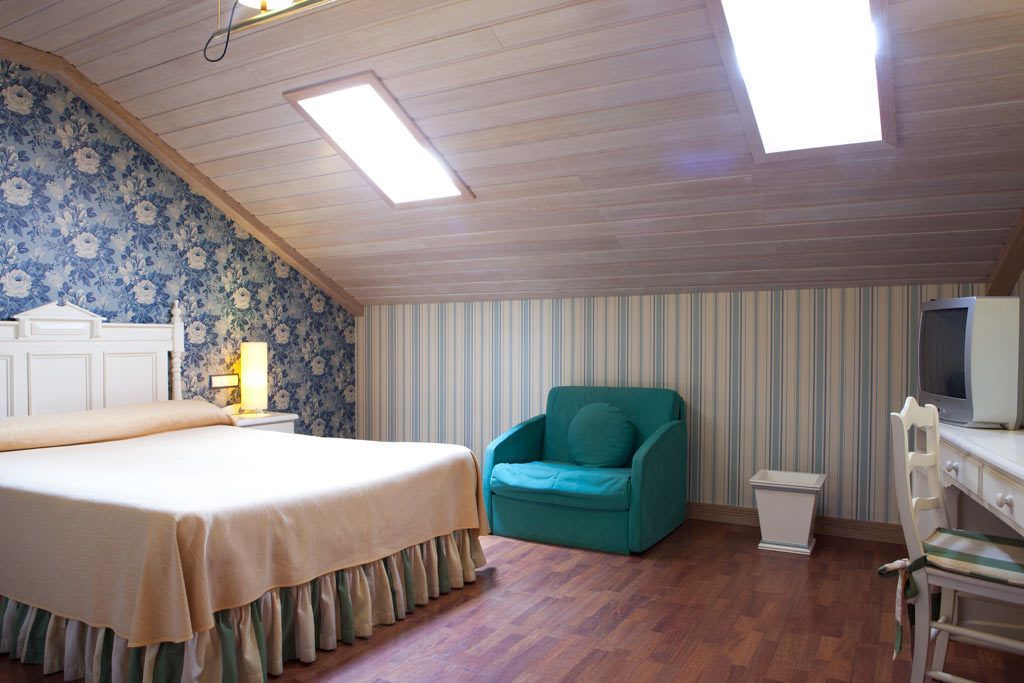 minibar, in-room safe, desk, free cots/infant beds