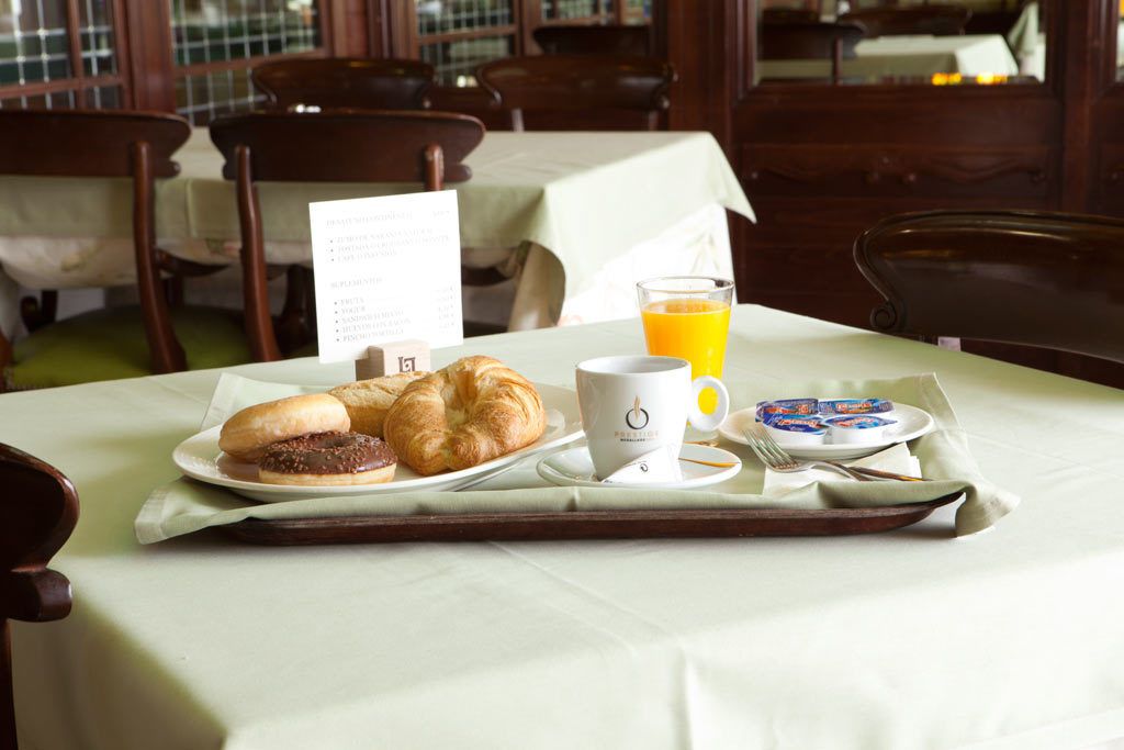 daily continental breakfast (eur 14 per person)