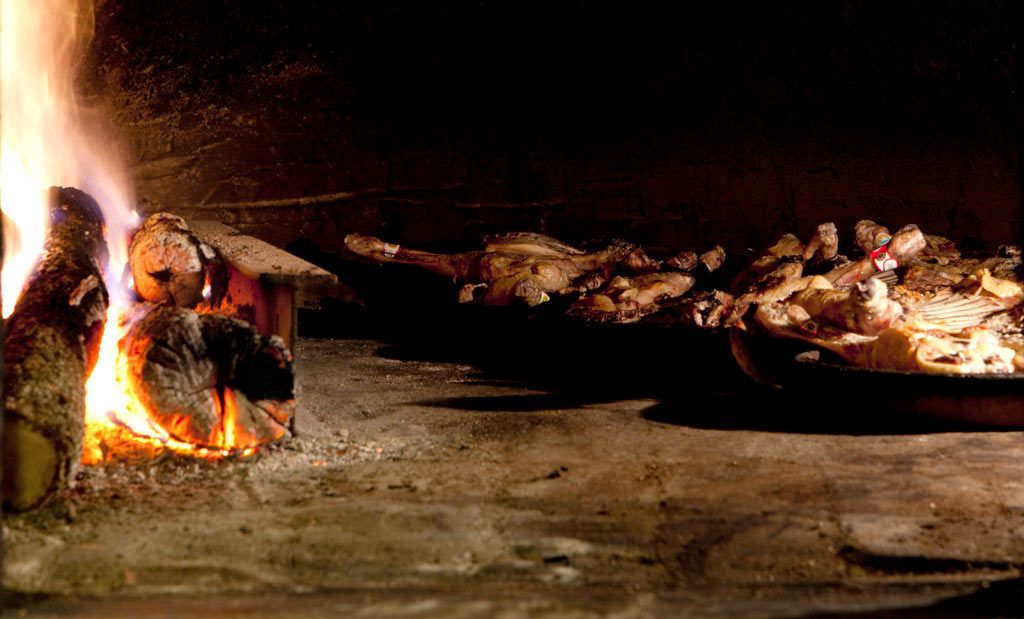 lunch and dinner served, regional cuisine