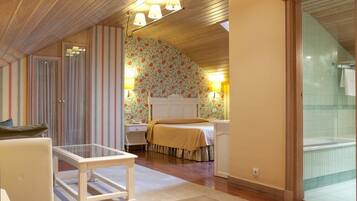 Minibar, Zimmersafe, Schreibtisch, kostenlose Babybetten