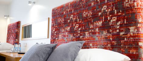 Tabla de planchar con plancha y wifi gratis