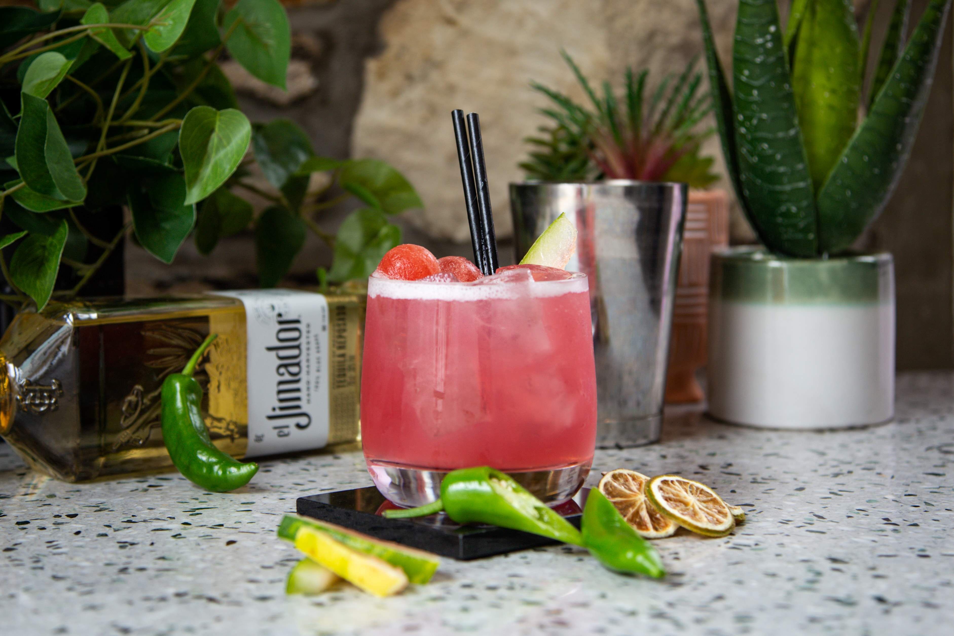 breakfast, lunch, dinner served; international cuisine