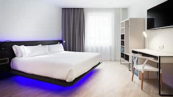 Hochwertige Bettwaren, Minibar, Zimmersafe, Schreibtisch