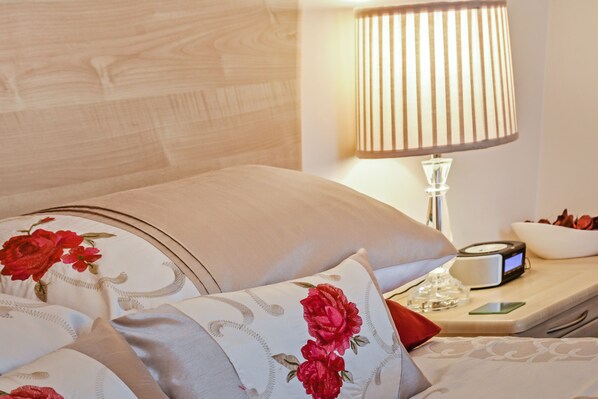Luxury Apartment, 1 Bedroom | 1 bedroom, premium bedding, Select Comfort beds, individually furnished - Conway Cottages (York)
