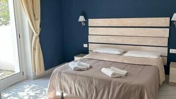 Doppia Standard | Minibar, una cassaforte in camera, con stile personalizzato