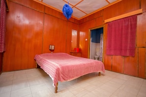 Standard Double Room | Desk, free WiFi