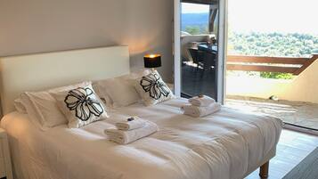 Deluxe-dobbeltværelse - 1 kingsize-seng - havudsigt - mod havet | Premium-sengetøj, individuelt design, individuel indretning