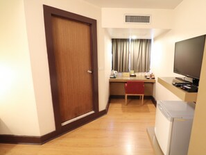 Minibar, in-room safe, desk, rollaway beds