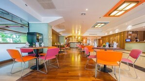Unclassified image, 5 of 107, button - NIDA Rooms Huamark Luxury Place at The Seasons Bangkok Huamark (Bangkok)