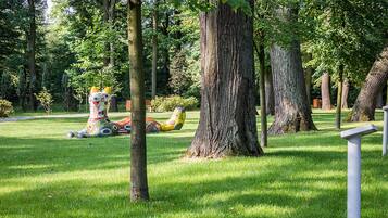 Children's play area - outdoor
