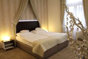 Deluxe Double or Twin Room | Minibar, in-room safe, desk, blackout curtains - Zámeček Petrovice (Petrovice u Karvine)