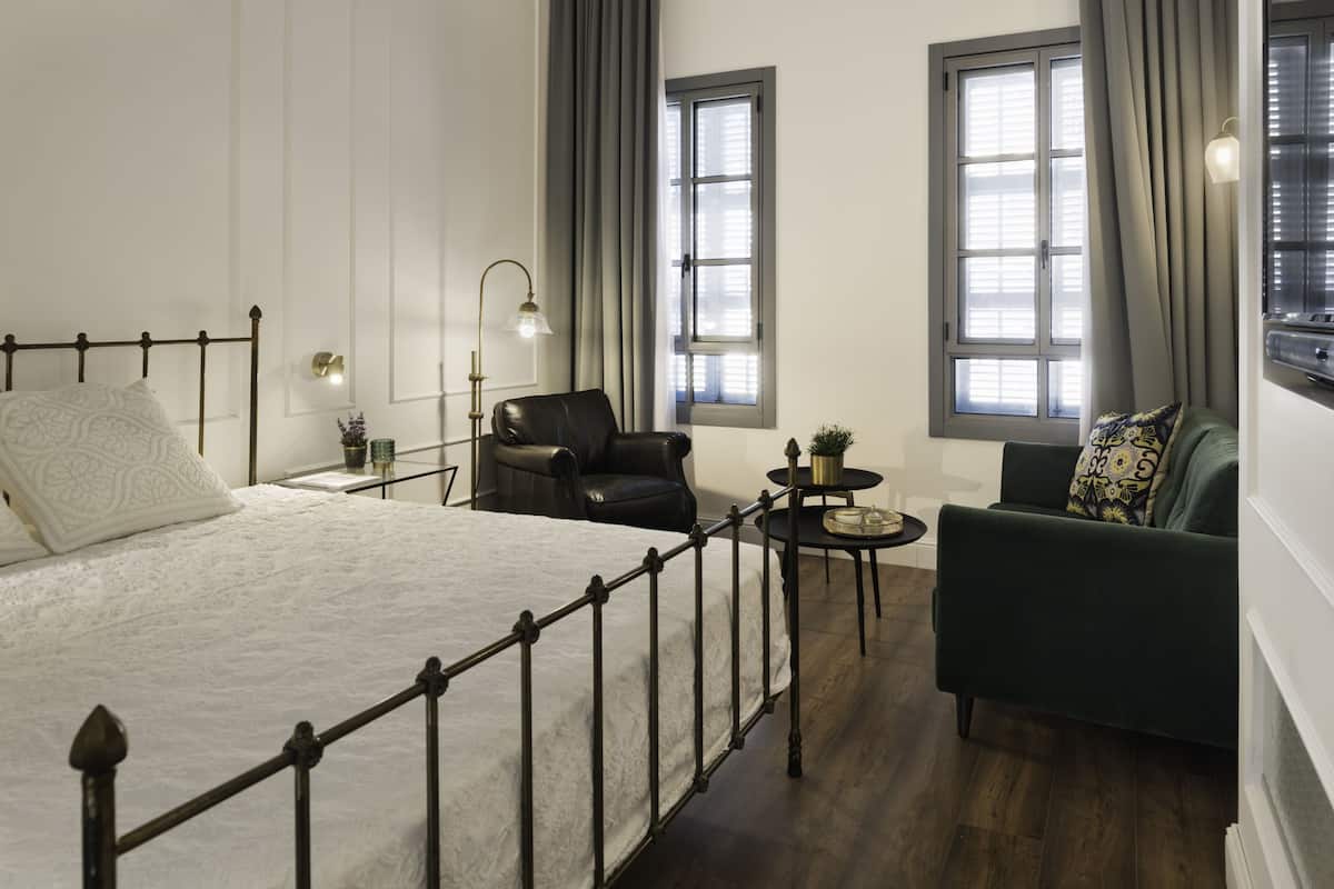 1 slaapkamer, luxe beddengoed, een kluis op de kamer