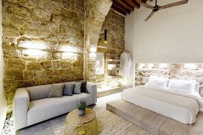 Suite romàntica | Roba de llit d'alta qualitat i caixa forta a l'habitació 