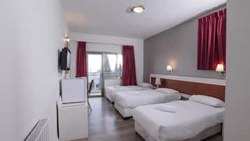 Superior Room, Balcony, City View | Desk, free WiFi, bed sheets
