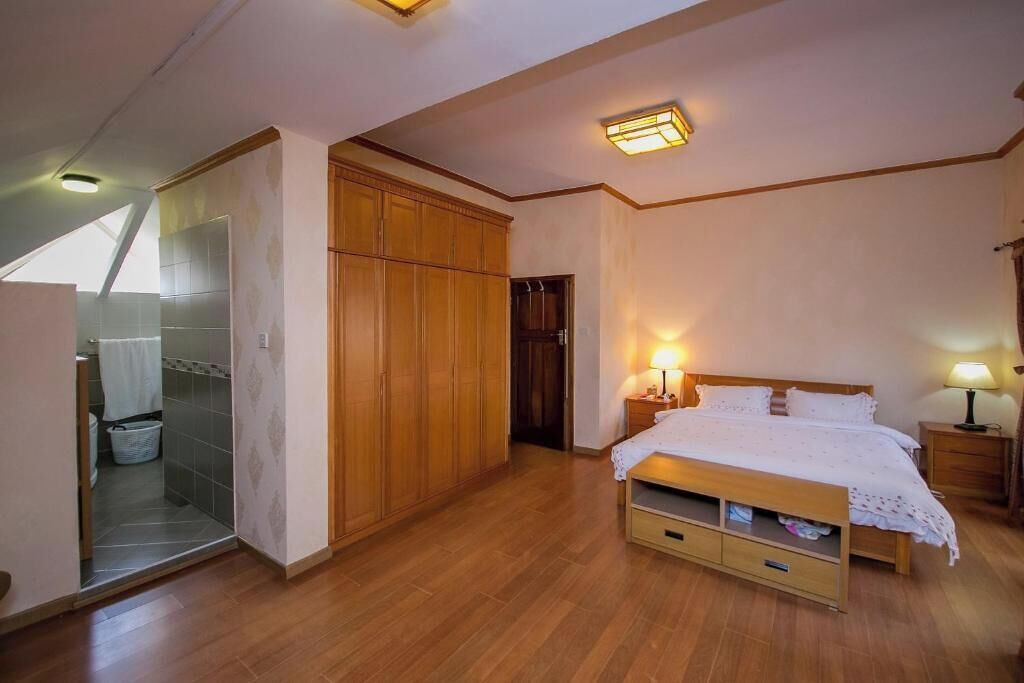 Minibar, coffre-fort, bureau