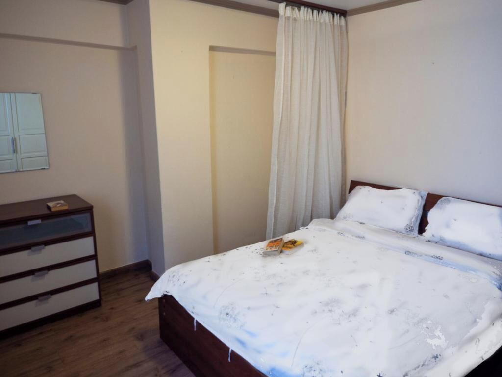 Minibar, coffre-fort, bureau